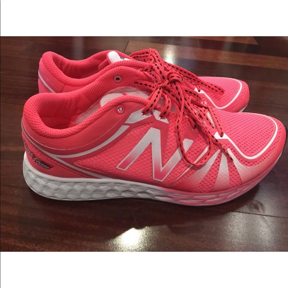 new balance fresh foam 822v2 trainer